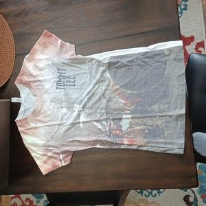 Tommy Lee Tshirt